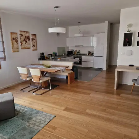 Apartment Premium Maj **** *